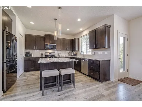 53 N 35th Terrace Cornelius OR 97124