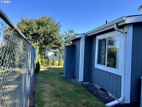 376 S Wall Street Coos Bay OR 97420
