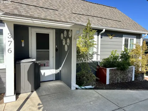 376 S Wall Street Coos Bay OR 97420