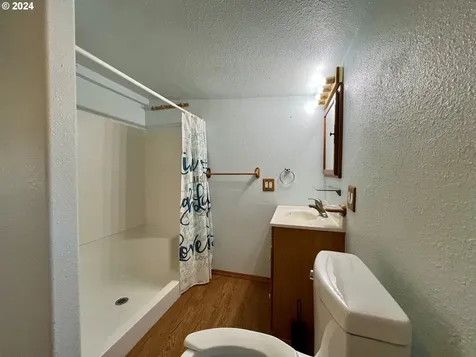 376 S Wall Street Coos Bay OR 97420