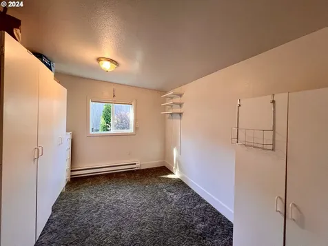 376 S Wall Street Coos Bay OR 97420