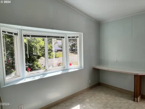 341 Se Neptune Avenue Lincoln City OR 97367