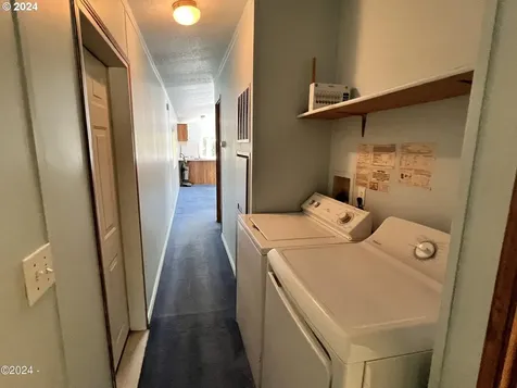 341 Se Neptune Avenue Lincoln City OR 97367