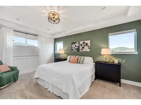 12044 SE Punch Bowl Falls Court Happy Valley OR 97086