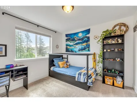 12044 SE Punch Bowl Falls Court Happy Valley OR 97086