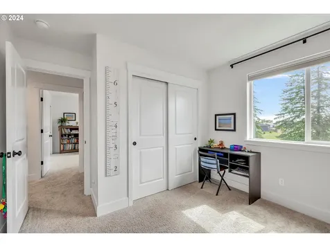 12044 SE Punch Bowl Falls Court Happy Valley OR 97086