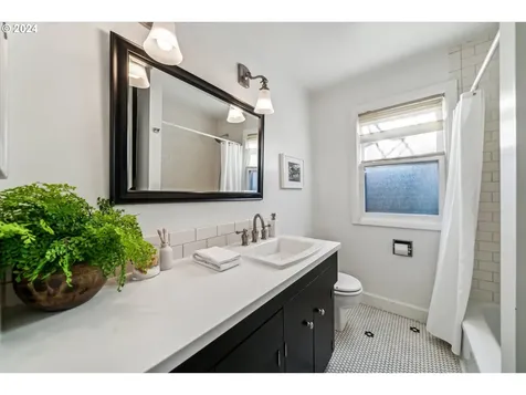 2959 N Willamette Boulevard Portland OR 97217