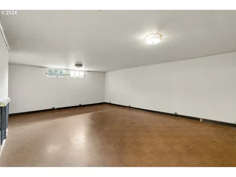 19531 Central Point Road Oregon City OR 97045