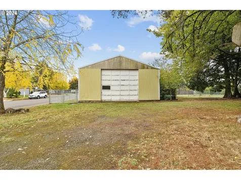 19531 Central Point Road Oregon City OR 97045