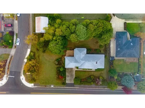 19531 Central Point Road Oregon City OR 97045