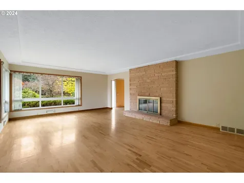 19531 Central Point Road Oregon City OR 97045
