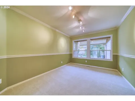 11881 SW 126th Place Portland OR 97223