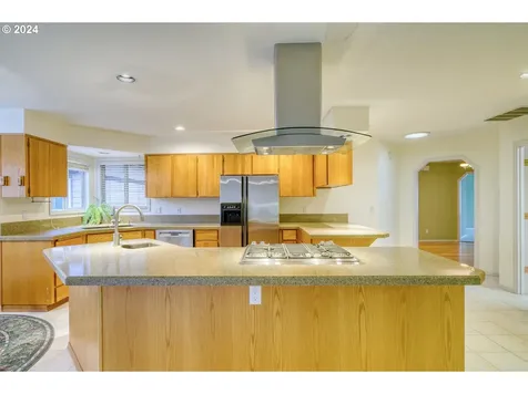 11881 SW 126th Place Portland OR 97223