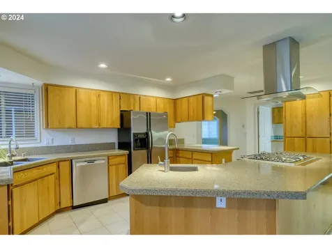11881 SW 126th Place Portland OR 97223