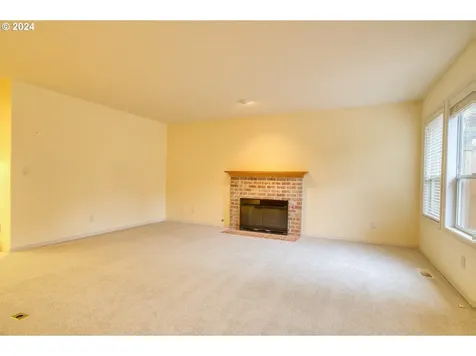 11881 SW 126th Place Portland OR 97223