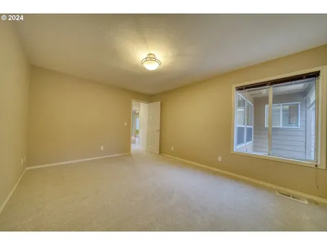11881 SW 126th Place Portland OR 97223