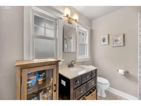 2315 Grant Street Vancouver WA 98660