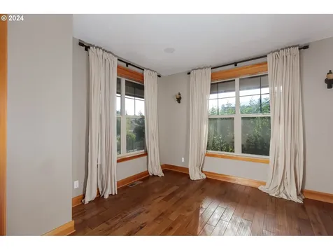 770 NW Angel Heights Road Stevenson WA 98648