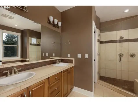 770 NW Angel Heights Road Stevenson WA 98648