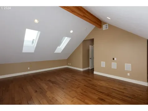 770 NW Angel Heights Road Stevenson WA 98648