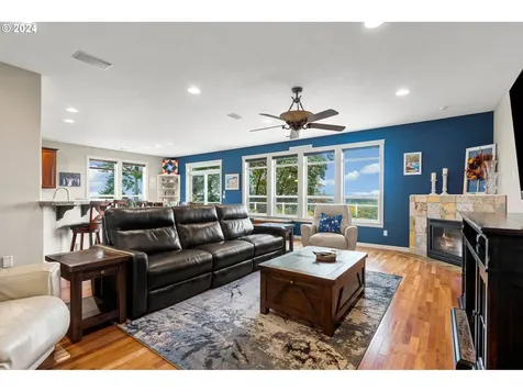 1702 Ne 6th Street Battle Ground WA 98604