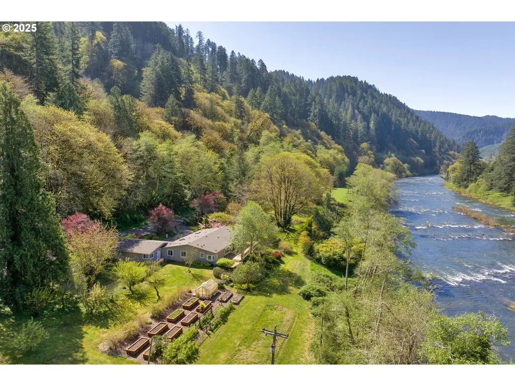11801 E Mapleton Road Mapleton OR 97453