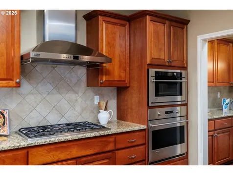 5310 NW Primino Avenue Portland OR 97229