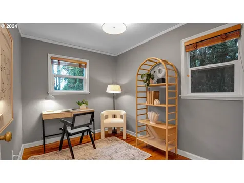 8529 NE Holladay Street Portland OR 97220