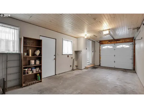 8529 NE Holladay Street Portland OR 97220