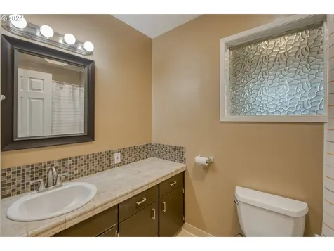 3065 NE Lincoln Street Hillsboro OR 97124