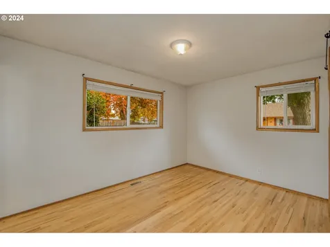 3065 NE Lincoln Street Hillsboro OR 97124