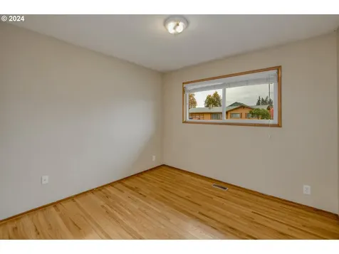 3065 NE Lincoln Street Hillsboro OR 97124
