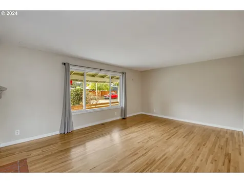3065 NE Lincoln Street Hillsboro OR 97124