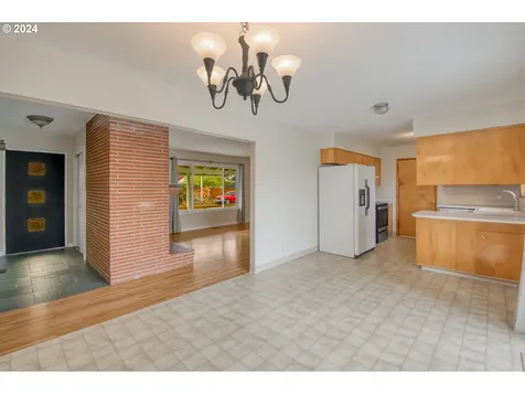 3065 NE Lincoln Street Hillsboro OR 97124