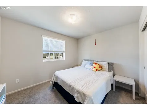 1934 Smith Drive Woodburn OR 97071