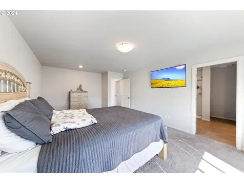 1934 Smith Drive Woodburn OR 97071