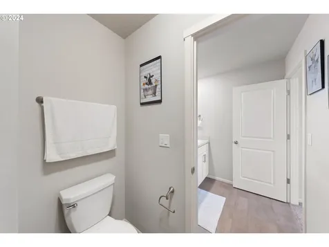 1934 Smith Drive Woodburn OR 97071