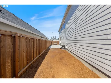 1934 Smith Drive Woodburn OR 97071