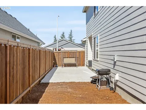 1934 Smith Drive Woodburn OR 97071
