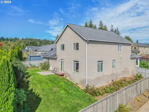 1514 W E Place La Center WA 98629