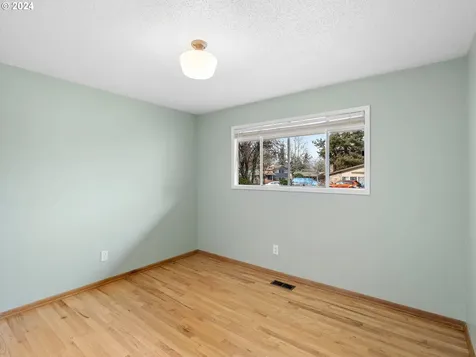 640 NE 199th Avenue Portland OR 97230