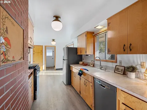 640 NE 199th Avenue Portland OR 97230