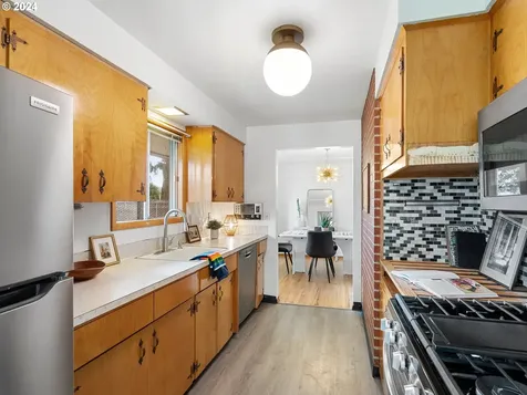 640 NE 199th Avenue Portland OR 97230