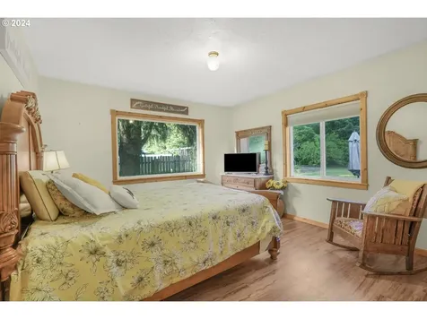 4814 Sams Creek Road Toledo OR 97391