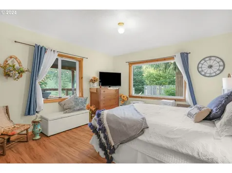 4814 Sams Creek Road Toledo OR 97391