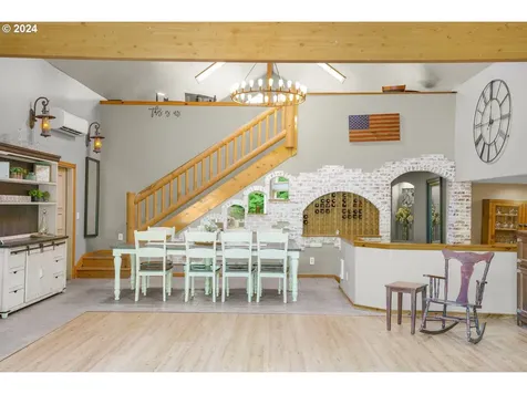 4814 Sams Creek Road Toledo OR 97391