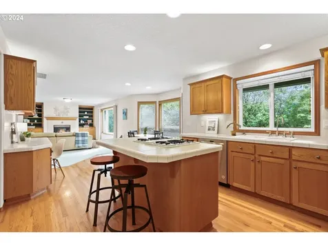 2756 Ne Aurora Drive Hillsboro OR 97124