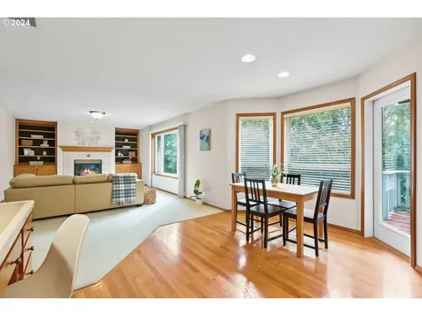 2756 Ne Aurora Drive Hillsboro OR 97124