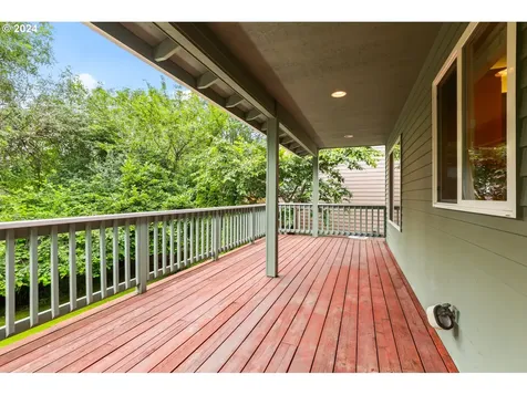 2756 Ne Aurora Drive Hillsboro OR 97124