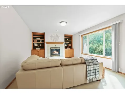 2756 Ne Aurora Drive Hillsboro OR 97124